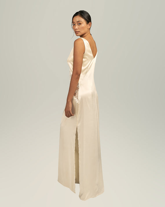 TEANA GOWN DRESS WITH CHANTILLY LACE